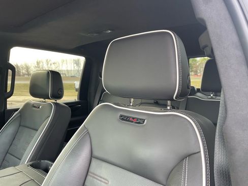 Used 2024 GMC Sierra 2500 AT4X image 23