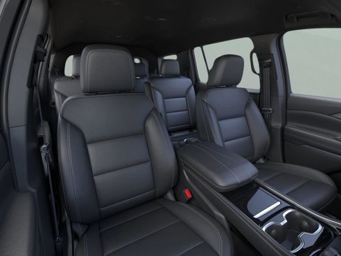 New 2026 Chevrolet Traverse LT image 16