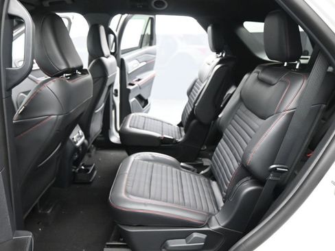 New 2026 Ford Explorer ST-Line image 18