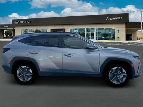 New 2026 Hyundai Tucson SEL image 9