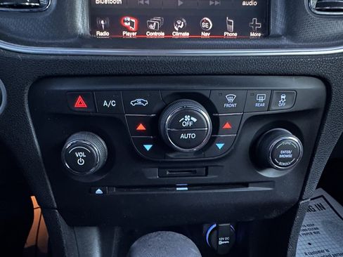 Used 2013 Dodge Charger R/T image 17