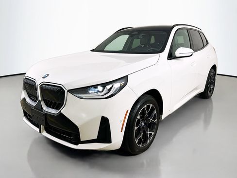 Used 2025 BMW X3 xDrive30i w/ Premium Package AWD/4WD image 1