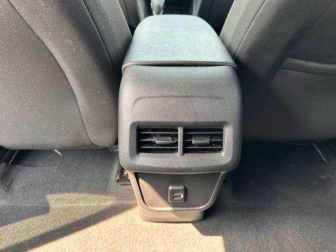 Used 2023 Chevrolet Equinox LS w/ LS Convenience Package image 23