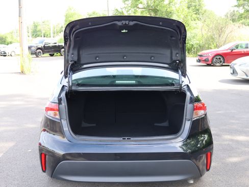 Used 2024 Toyota Corolla LE FWD image 5