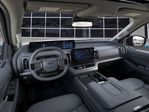 New 2026 Ford Expedition Active AWD/4WD image 9