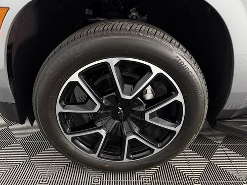 Used 2026 Chevrolet Tahoe RST RWD image 11