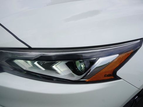 Used 2021 Nissan Altima 2.5 SV w/ SV Premium Package FWD image 12