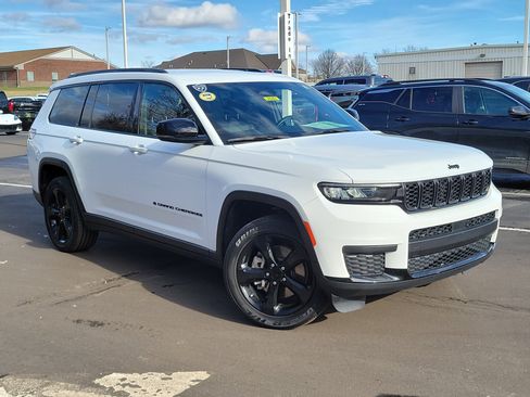 Used 2021 Jeep Grand Cherokee L Altitude image 28