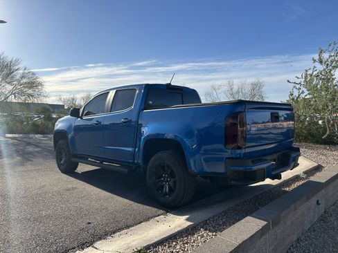 Used 2022 Chevrolet Colorado LT w/ LT Convenience Package image 5