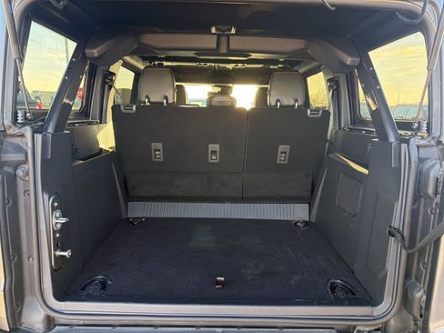 Used 2024 Ford Bronco Badlands image 5