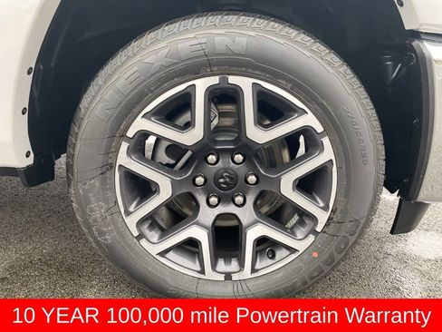 New 2026 RAM 1500 Laramie AWD/4WD image 9