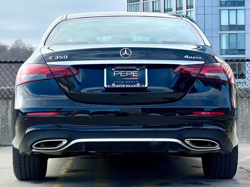 Certified 2022 Mercedes-Benz E 350 4MATIC Sedan image 6