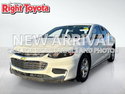 Used 2018 Chevrolet Malibu LS w/ LPO, Convenience Package 2 image 1