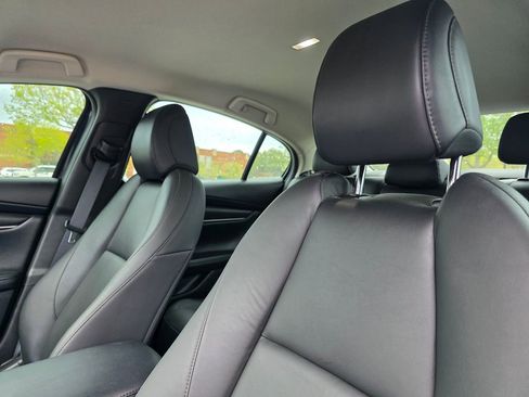 Used 2022 MAZDA MAZDA3 s image 14