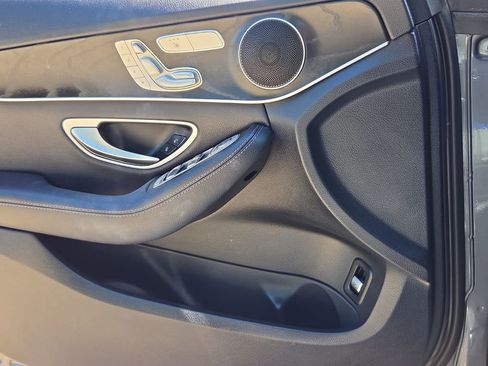Used 2018 Mercedes-Benz C 300 Sedan image 27