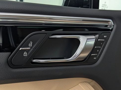 New 2026 Porsche Macan image 26