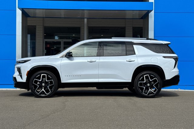 New 2026 Chevrolet Traverse High Country FWD image 12