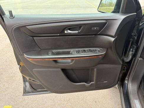 Used 2013 Chevrolet Traverse LTZ AWD/4WD image 13