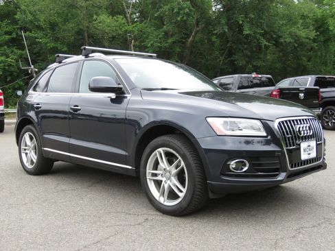 Used 2016 Audi Q5 2.0T Premium Plus w/ Technology Package AWD/4WD image 3