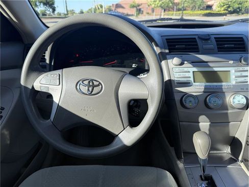 Used 2007 Toyota Camry LE FWD image 10
