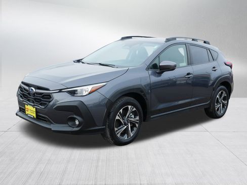 Used 2024 Subaru Crosstrek 2.0i Premium image 3