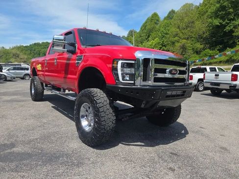 Used 2010 Ford F250 XLT AWD/4WD image 2