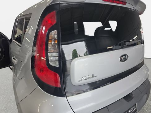 Used 2014 Kia Soul + w/ Eco Package FWD image 31