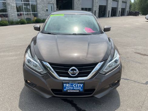 Used 2016 Nissan Altima 2.5 SL FWD image 12