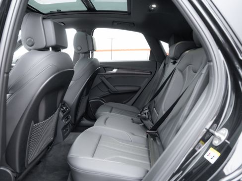 Certified 2025 Audi Q5 2.0T Premium Plus w/ Premium Plus Package image 27