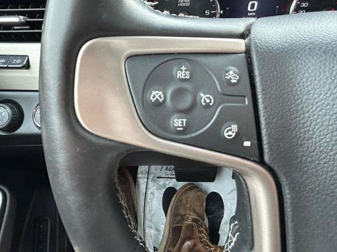 Used 2015 GMC Yukon XL Denali w/ Touring Package AWD/4WD image 21