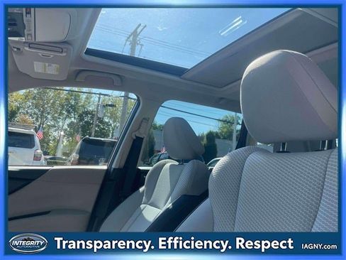 Used 2023 Subaru Forester Premium image 20