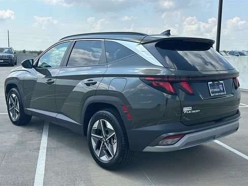 Used 2025 Hyundai Tucson SEL AWD/4WD image 10