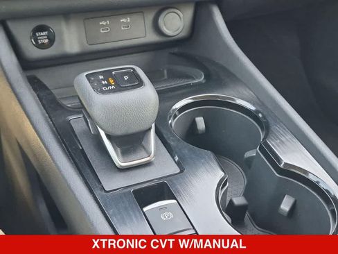 Used 2024 Nissan Rogue SV AWD/4WD image 29