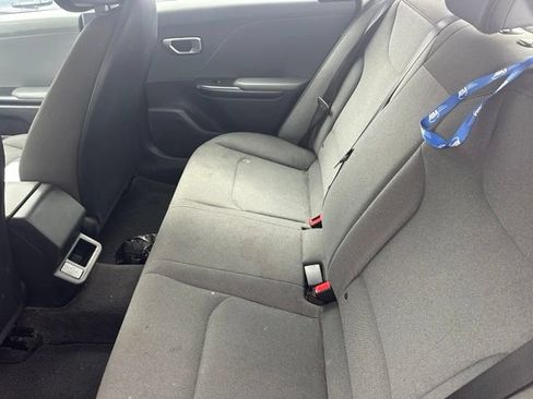 Used 2025 Kia K4 FWD image 8