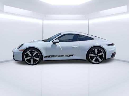 Used 2026 Porsche 911 Carrera RWD image 6