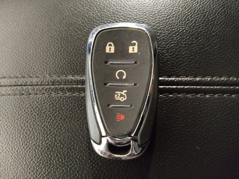 Used 2025 Chevrolet Malibu LT FWD image 32