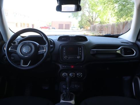 Used 2017 Jeep Renegade Latitude w/ Cold Weather Group AWD/4WD image 16