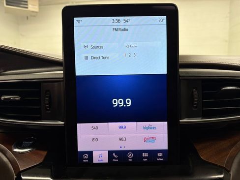 Certified 2024 Ford Explorer King Ranch w/ Technology Package image 26