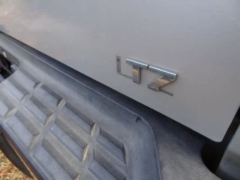 Used 2011 Chevrolet Silverado 2500 LTZ w/ LTZ Plus Package image 19