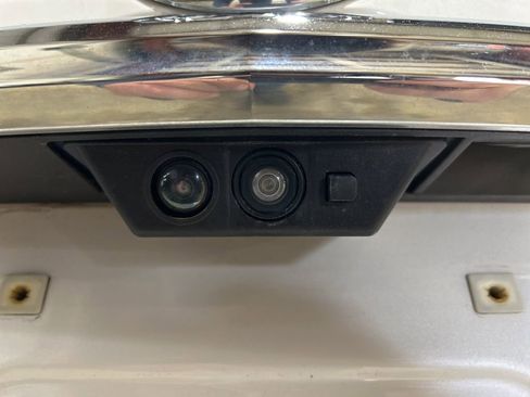 Used 2018 Buick Enclave Avenir image 9