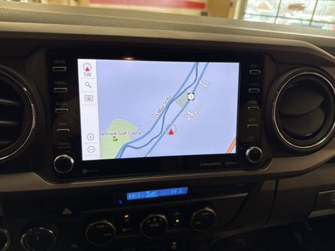 Used 2023 Toyota Tacoma TRD Sport image 37