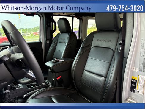 Used 2023 Jeep Wrangler Unlimited Sahara AWD/4WD image 10