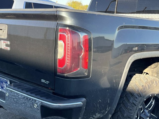 Used 2018 GMC Sierra 1500 SLT AWD/4WD image 11