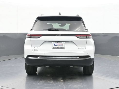 Used 2024 Jeep Grand Cherokee Limited w/ Trailer Tow Package AWD/4WD image 10