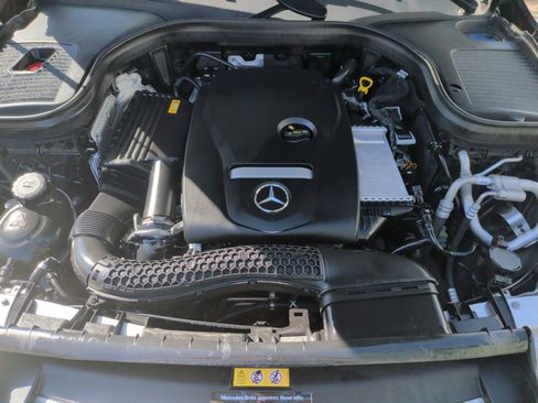 Used 2018 Mercedes-Benz GLC 300 image 35