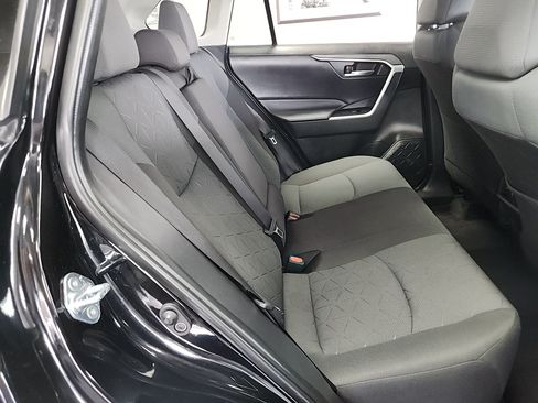 Certified 2025 Toyota RAV4 XLE AWD/4WD image 29