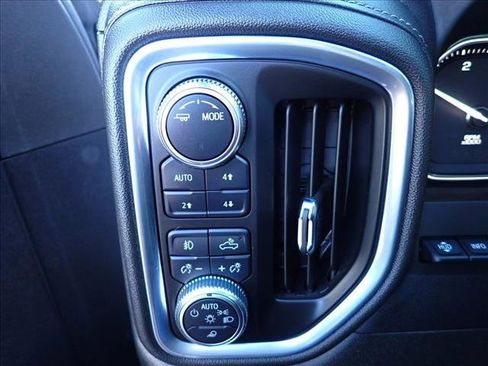 Used 2023 GMC Sierra 2500 Denali w/ Denali Ultimate Package image 19