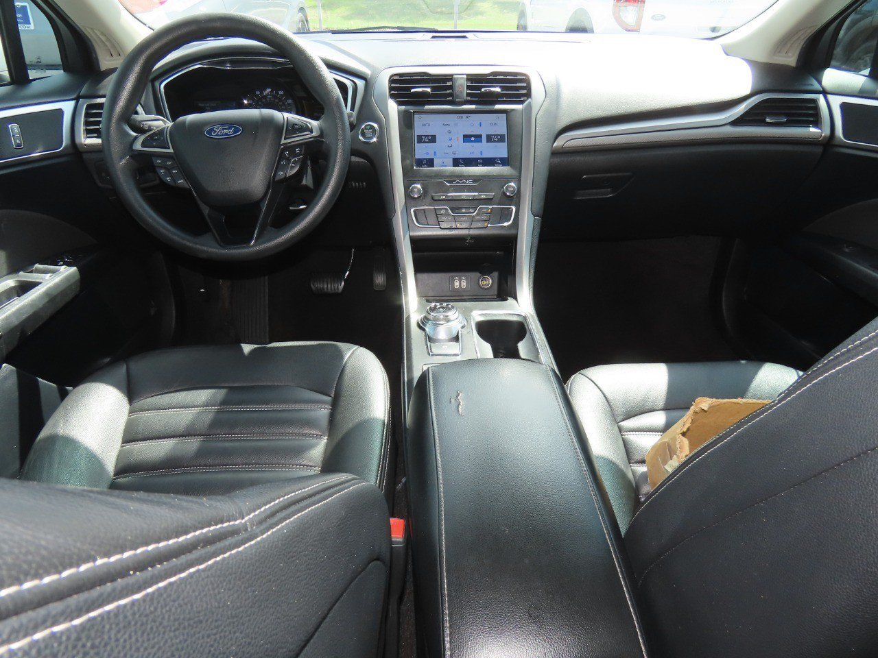 Used 2020 Ford Fusion SE FWD image 22