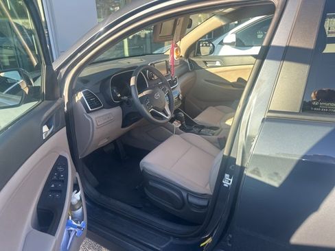 Used 2021 Hyundai Tucson SE w/ Cargo Package image 1