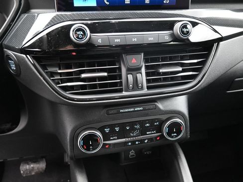 New 2026 Ford Escape ST-Line w/ Cold Weather Package image 15